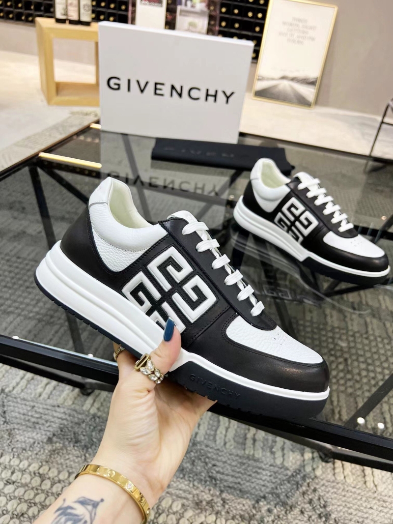 Givenchy Sneakers